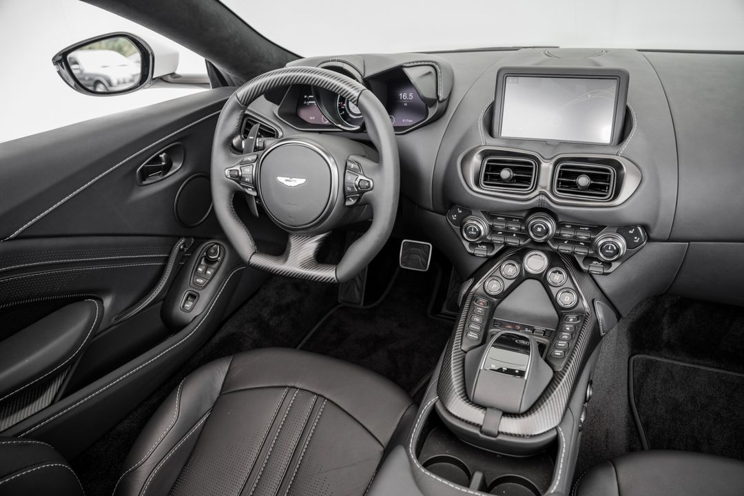 2023 Aston Martin Vantage