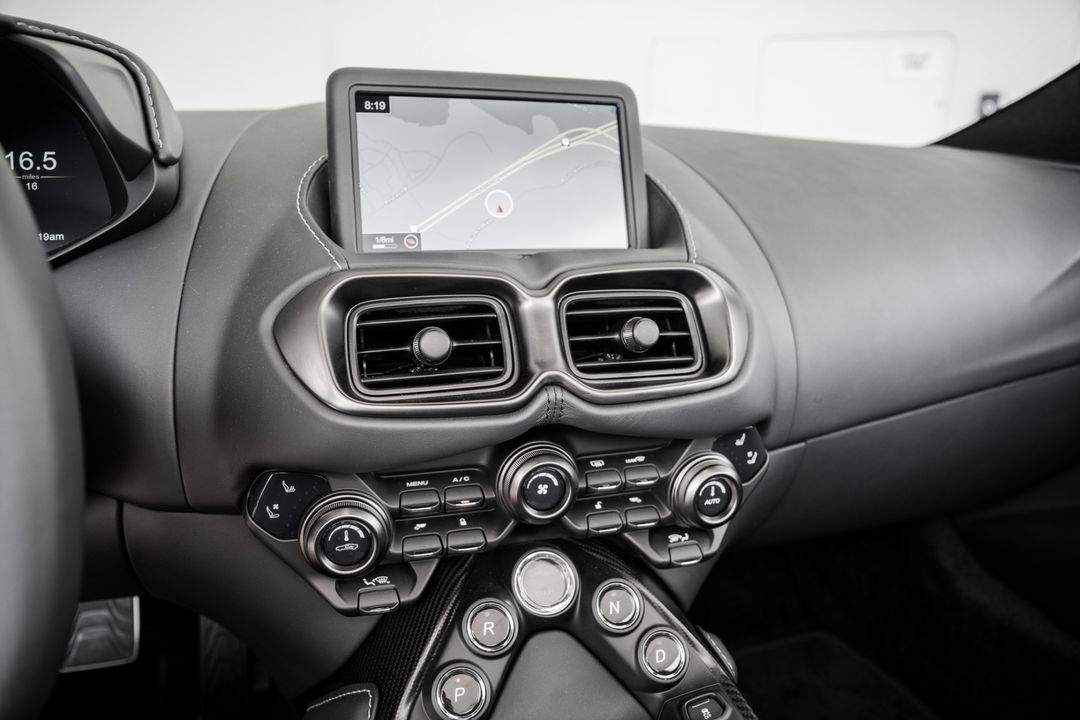 2023 Aston Martin Vantage