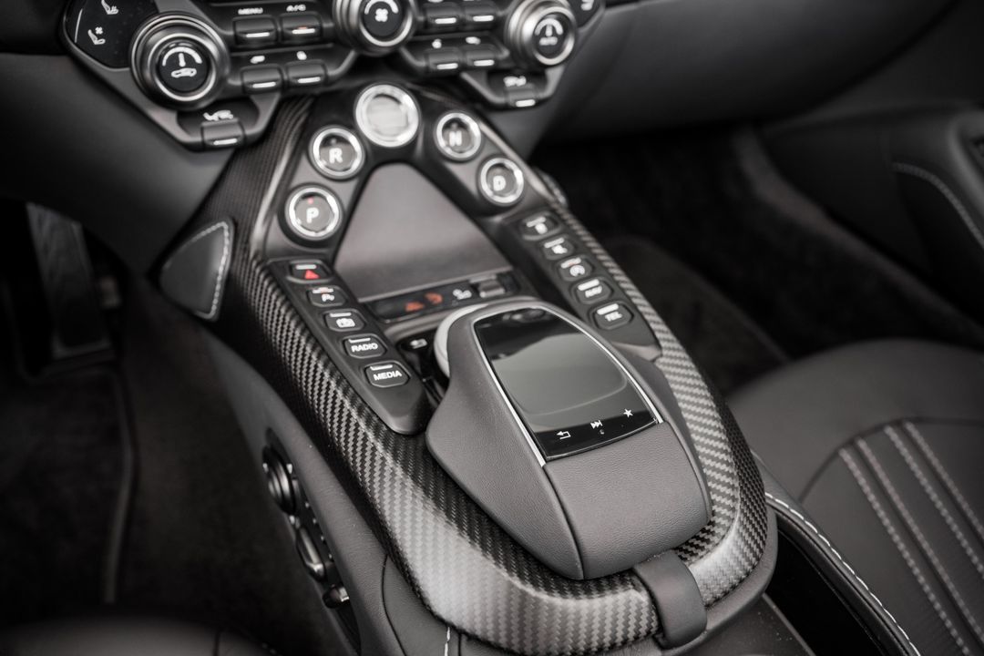 2023 Aston Martin Vantage