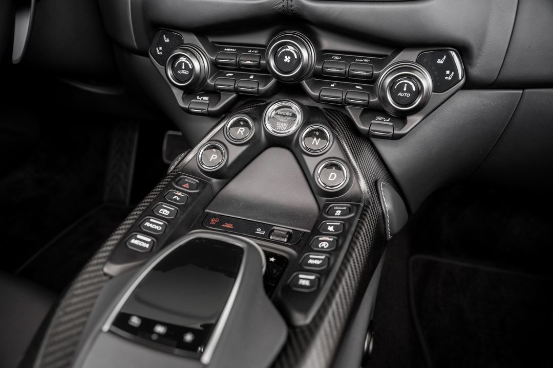 2023 Aston Martin Vantage