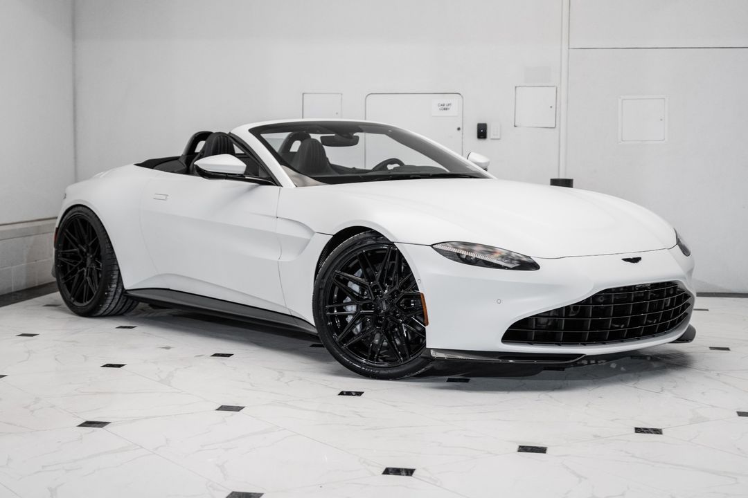2023 Aston Martin Vantage
