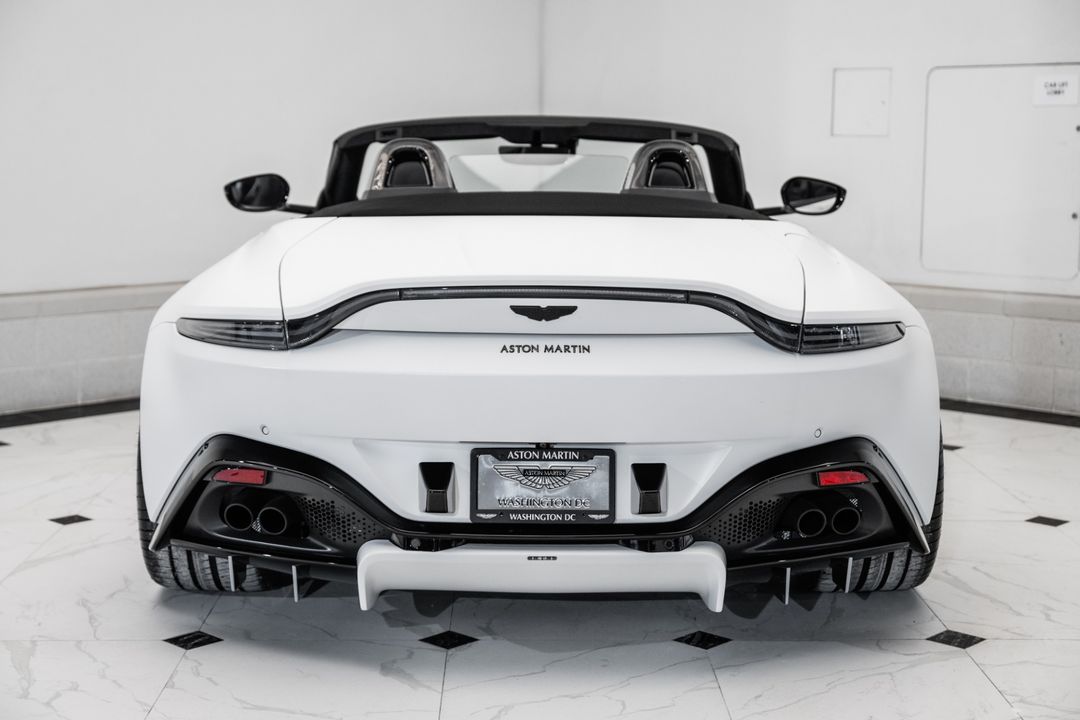 2023 Aston Martin Vantage