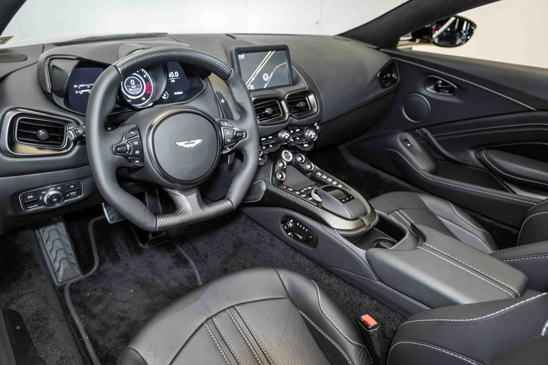 2023 Aston Martin Vantage