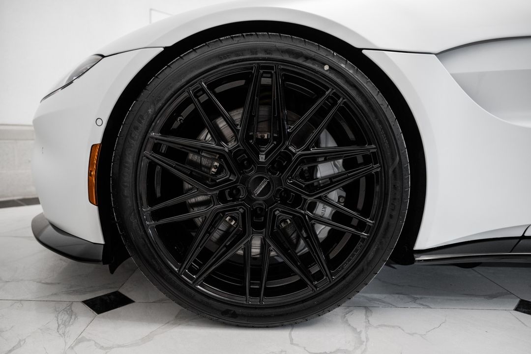 2023 Aston Martin Vantage