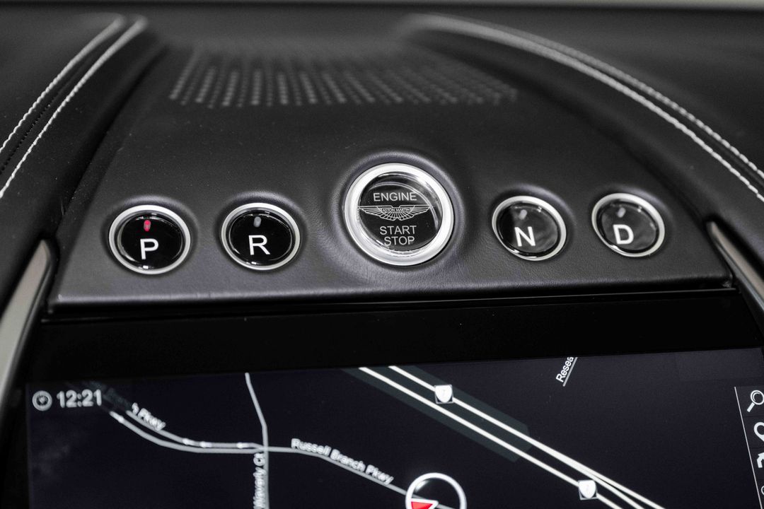 2024 Aston Martin DBX