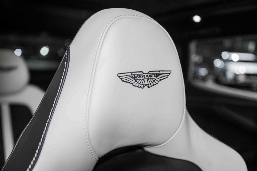 2024 Aston Martin DBX