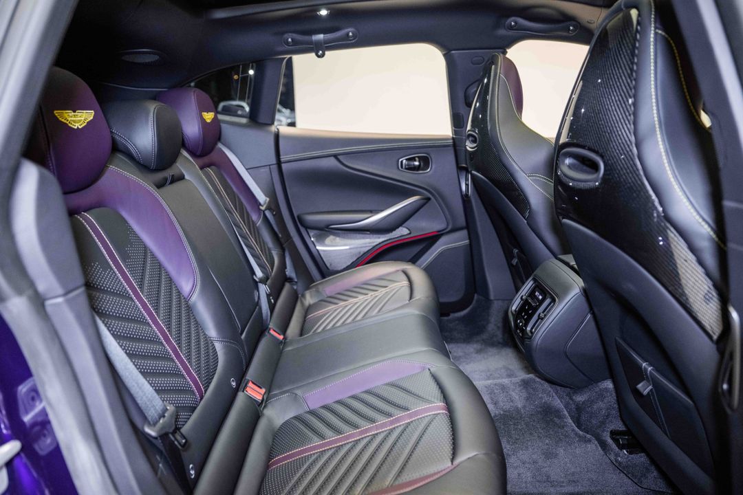 2024 Aston Martin DBX