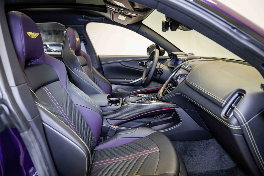 2024 Aston Martin DBX