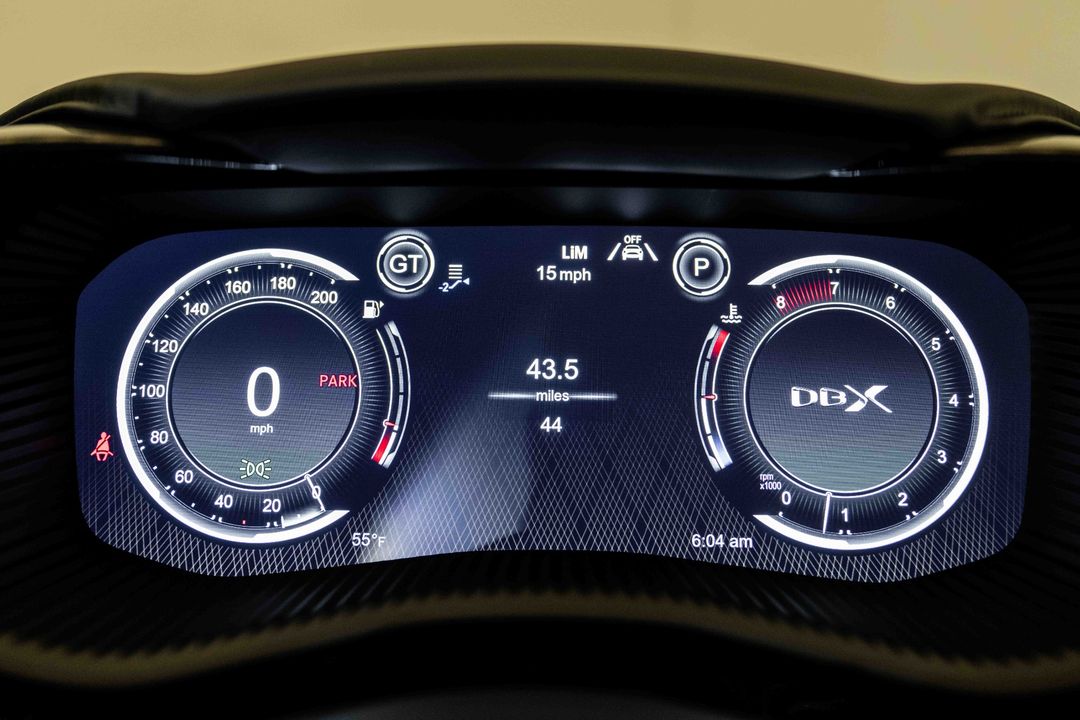 2024 Aston Martin DBX