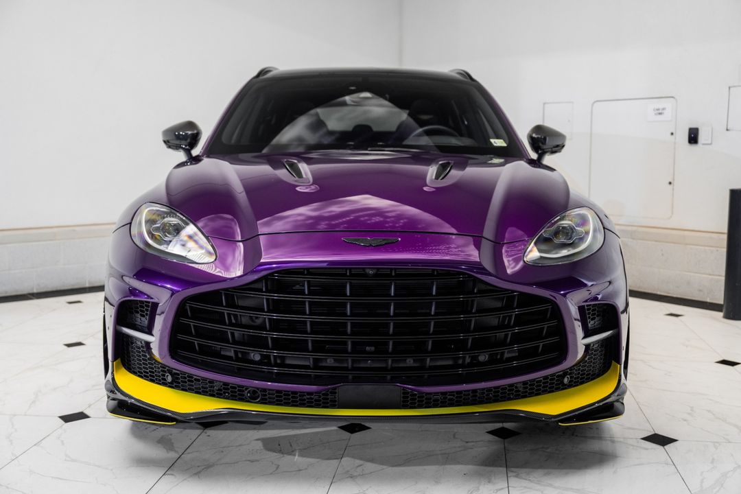 2024 Aston Martin DBX