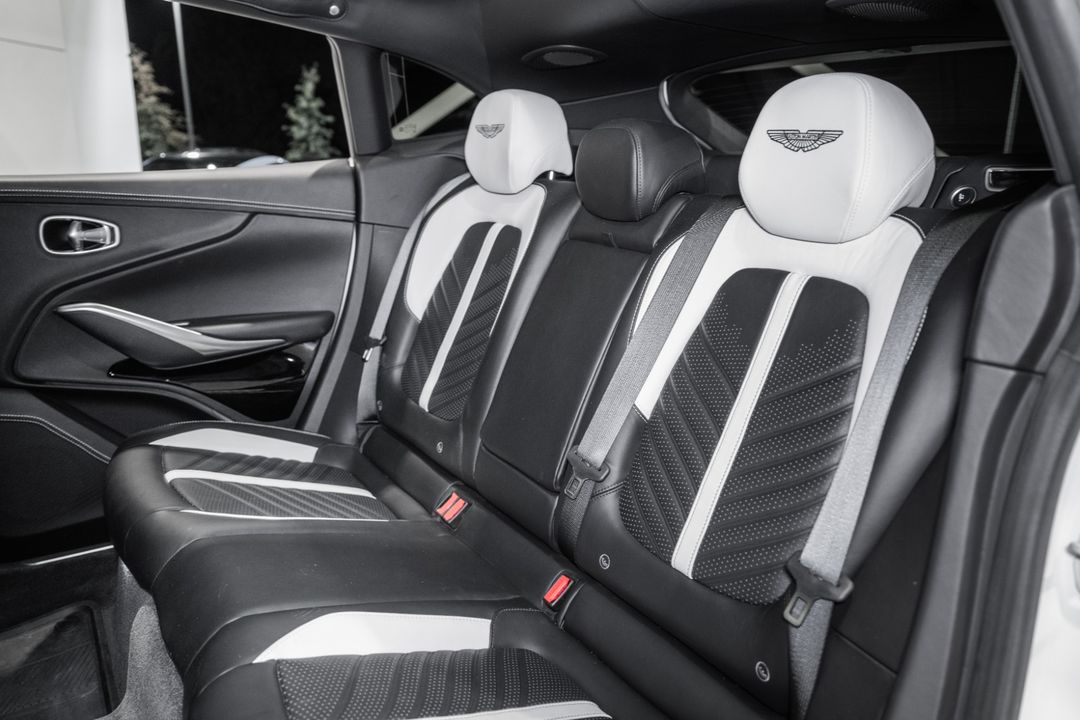 2023 Aston Martin DBX