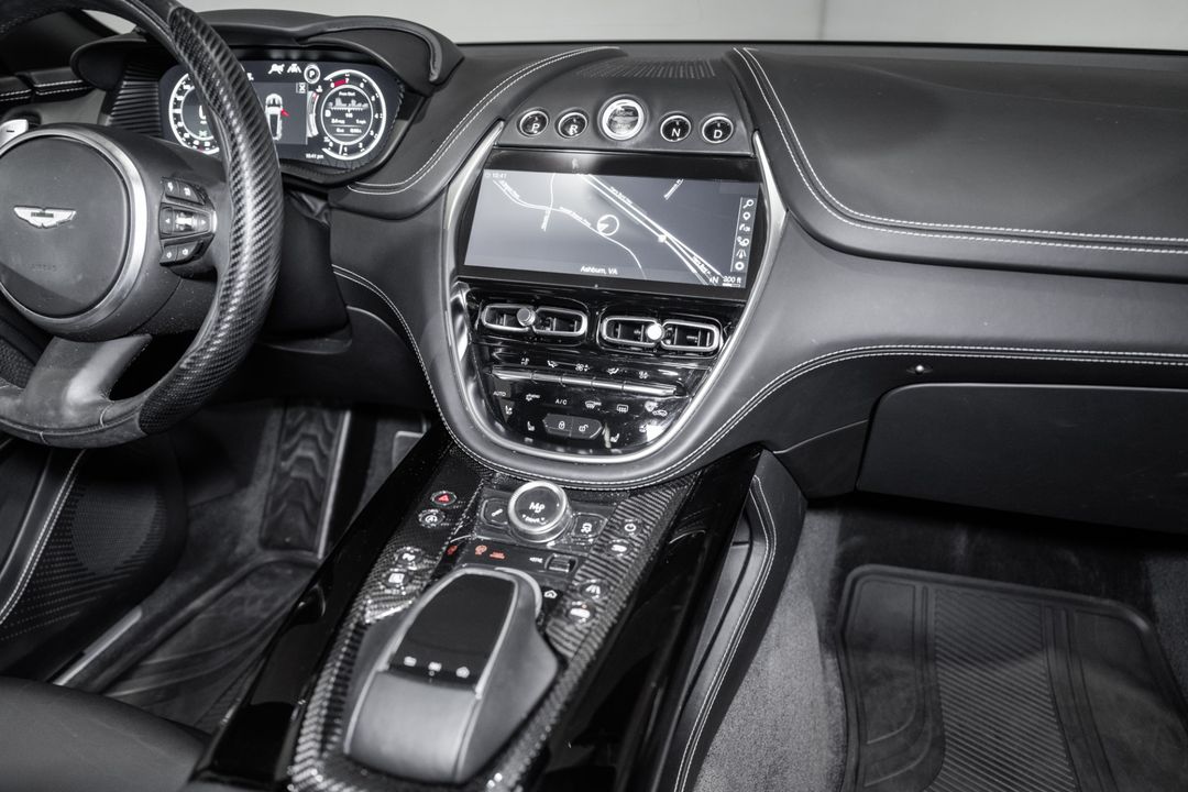 2023 Aston Martin DBX