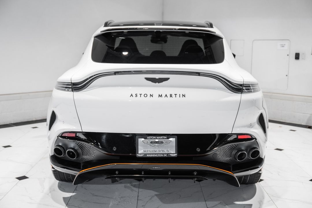 2023 Aston Martin DBX