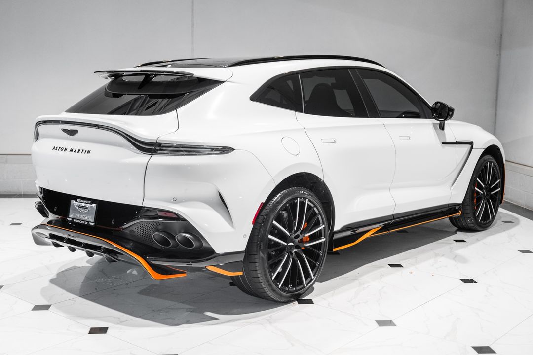 2023 Aston Martin DBX
