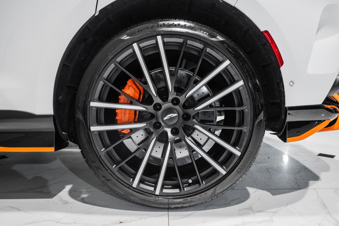 2023 Aston Martin DBX