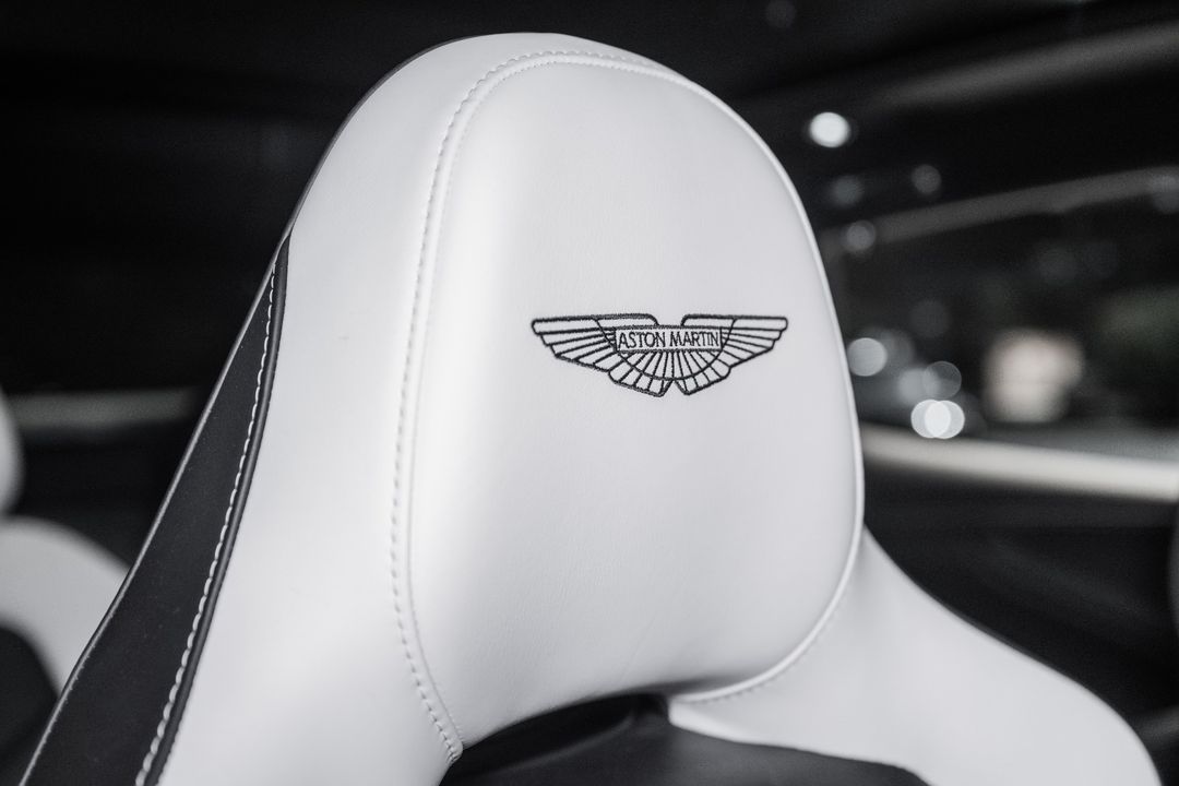 2023 Aston Martin DBX