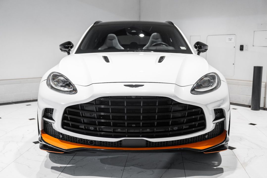 2023 Aston Martin DBX