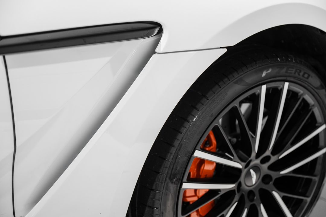 2023 Aston Martin DBX