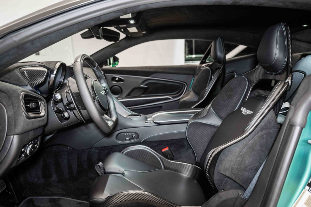 2023 Aston Martin DBS