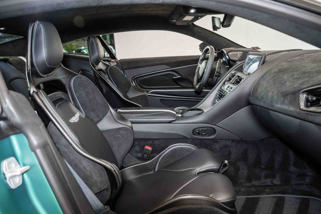 2023 Aston Martin DBS