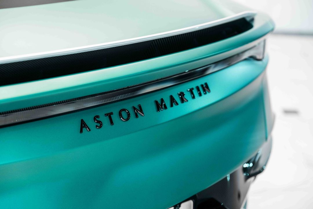 2023 Aston Martin DBS