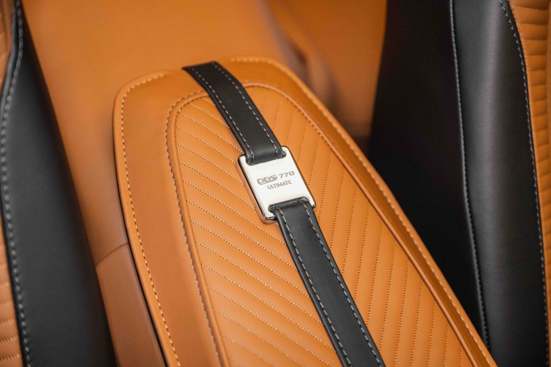 2023 Aston Martin DBS