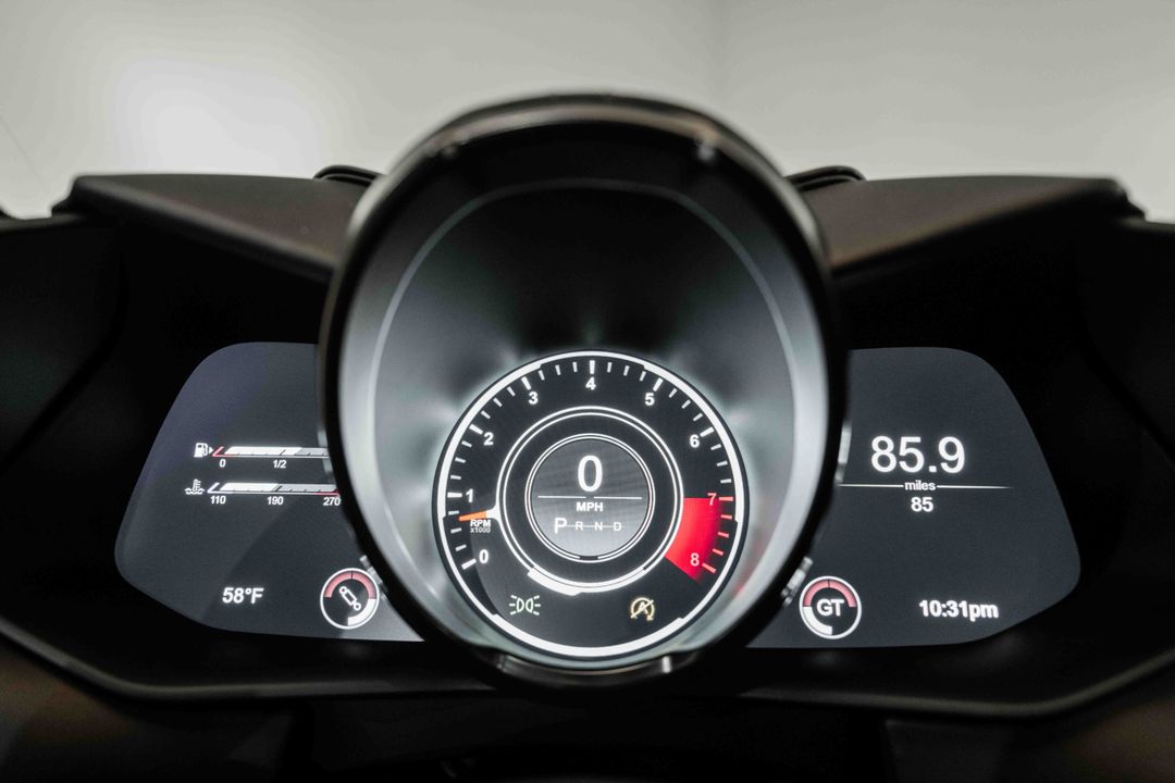 2023 Aston Martin DBS