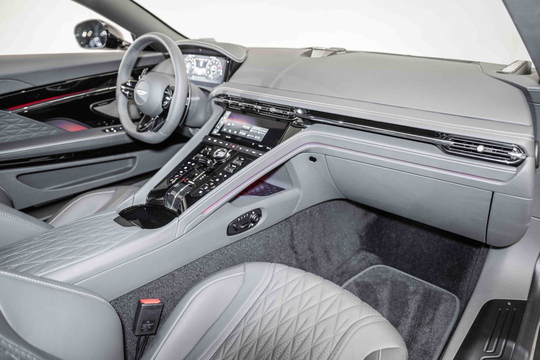 2024 Aston Martin DB12