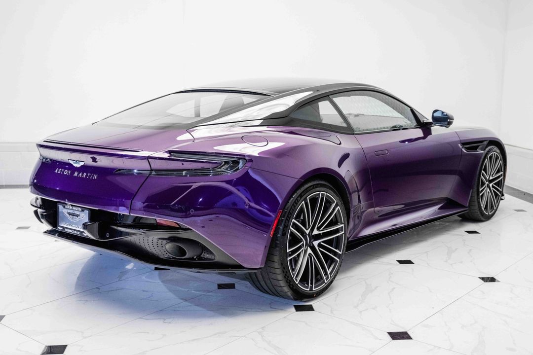 2024 Aston Martin DB12