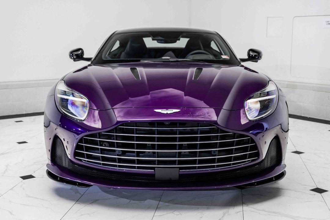2024 Aston Martin DB12