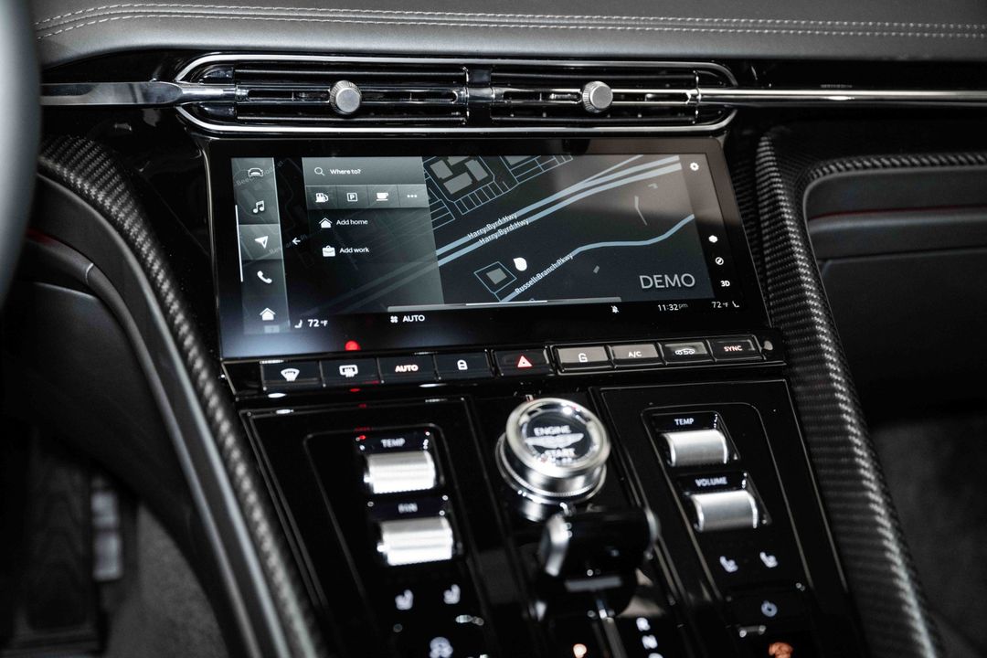 2024 Aston Martin DB12