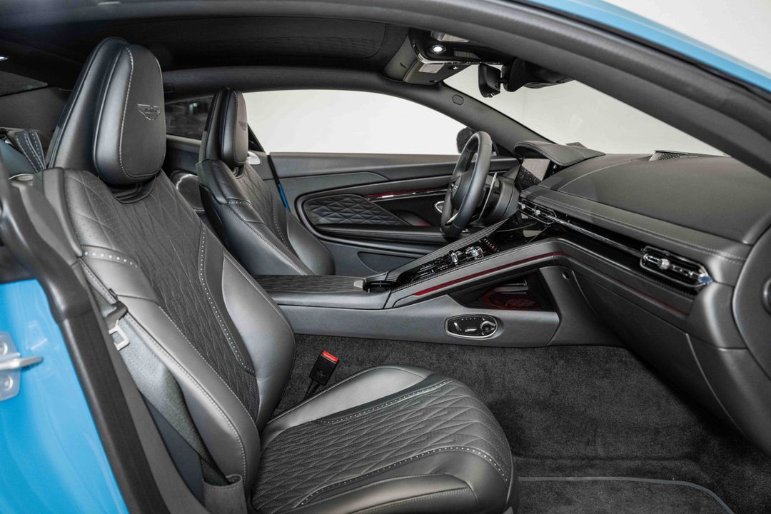 2024 Aston Martin DB12