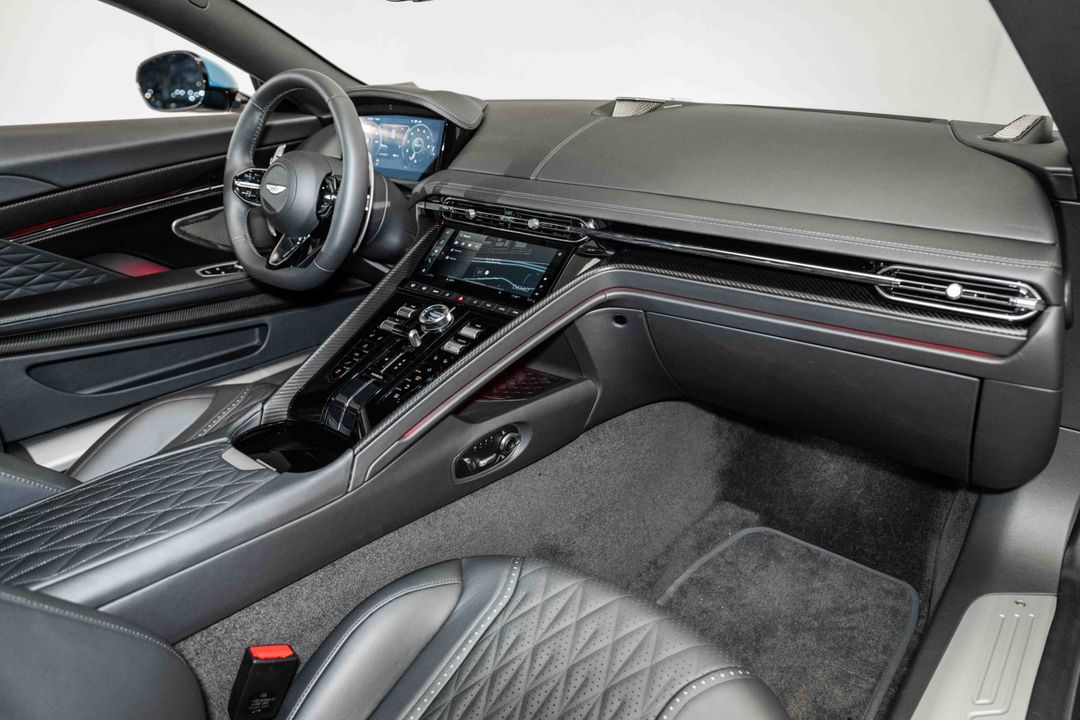 2024 Aston Martin DB12