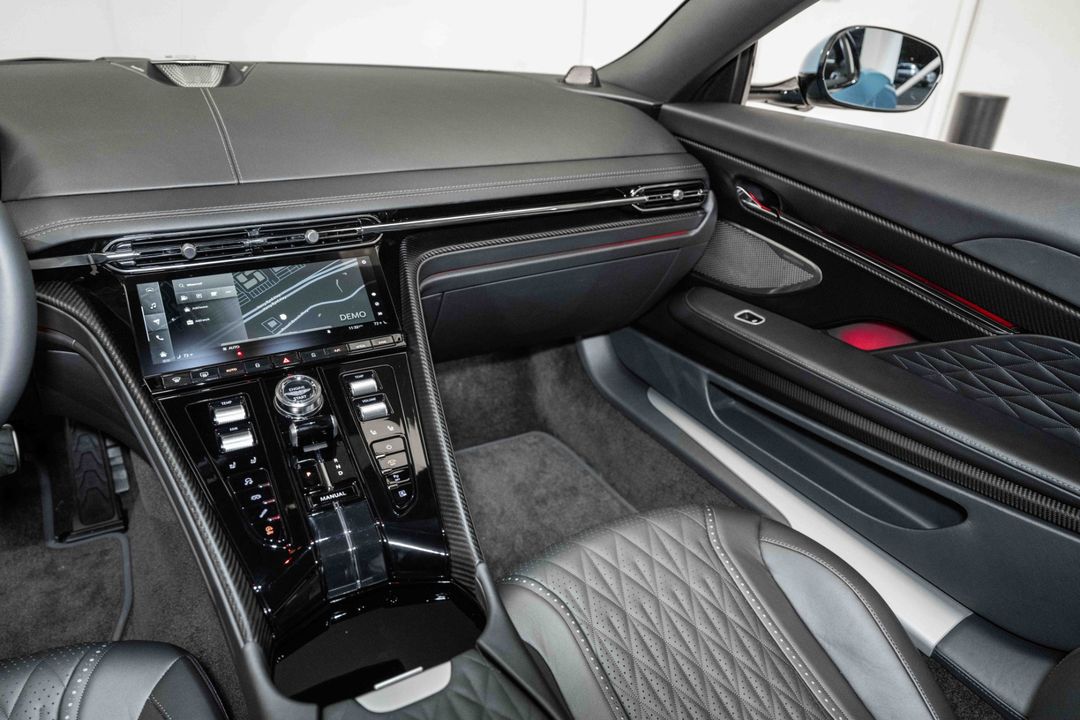 2024 Aston Martin DB12