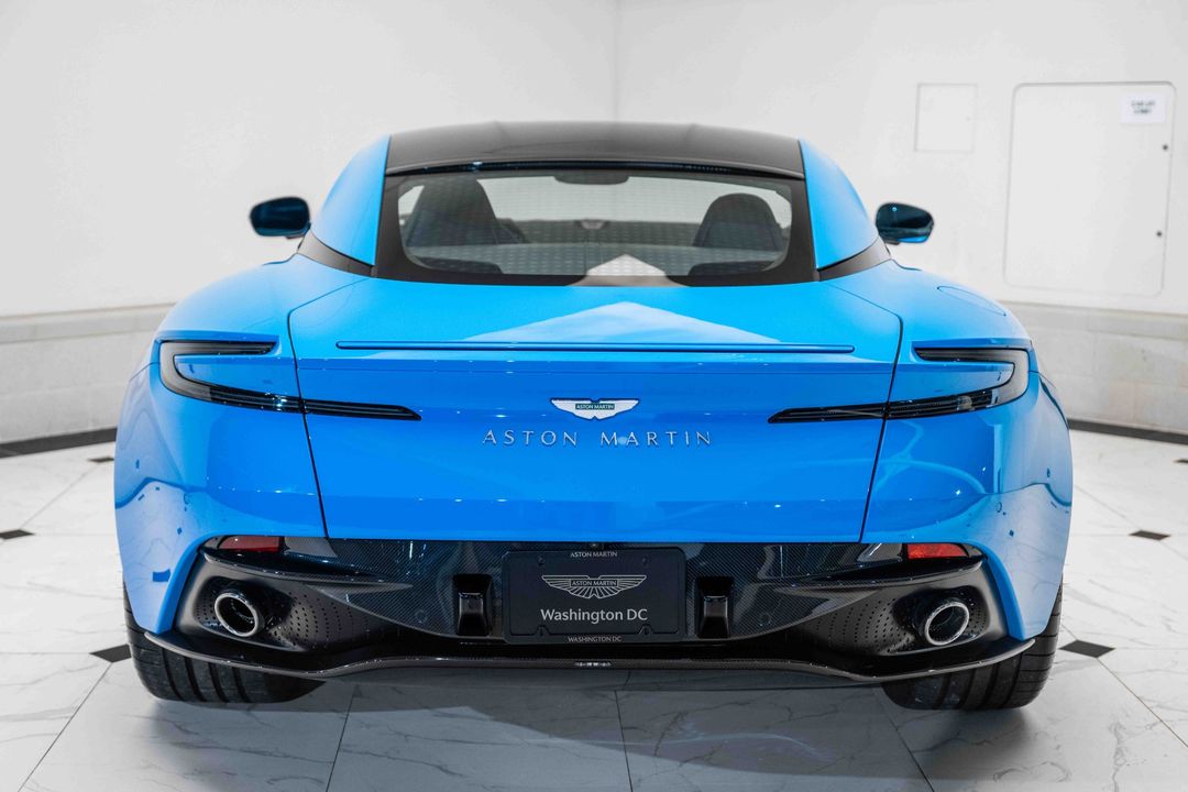 2024 Aston Martin DB12