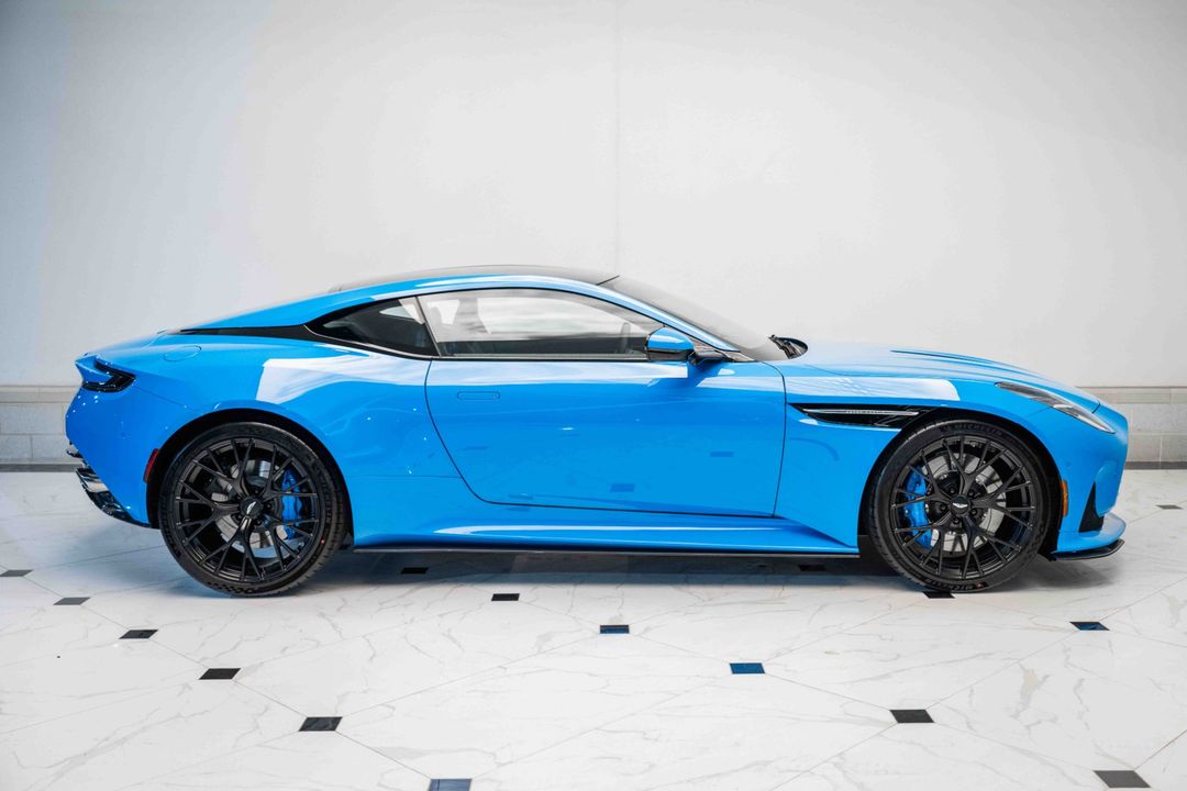 2024 Aston Martin DB12