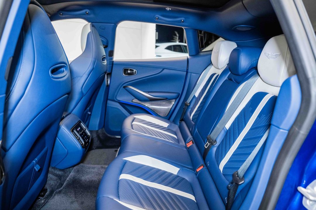 2024 Aston Martin DBX