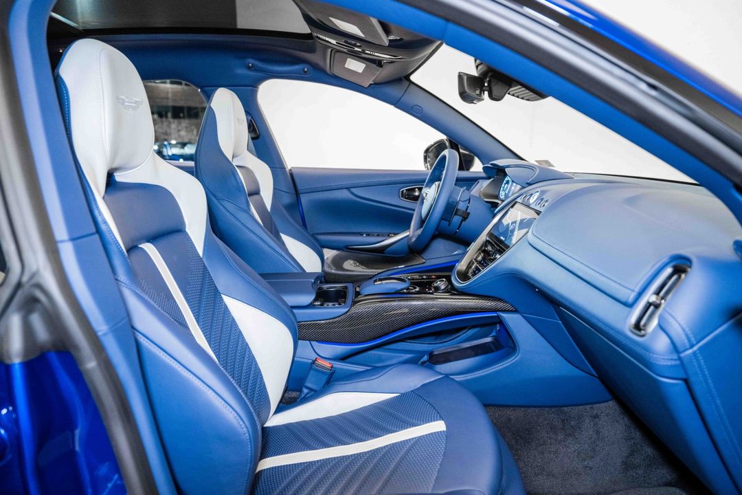 2024 Aston Martin DBX