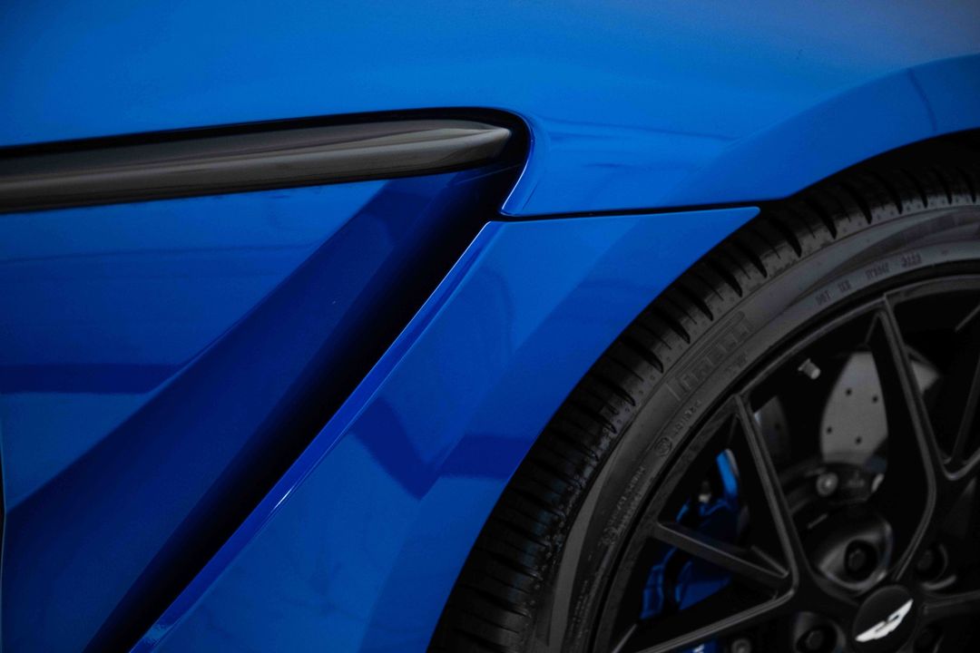 2024 Aston Martin DBX