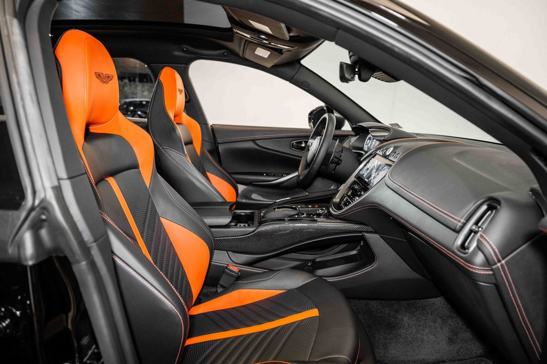 2023 Aston Martin DBX
