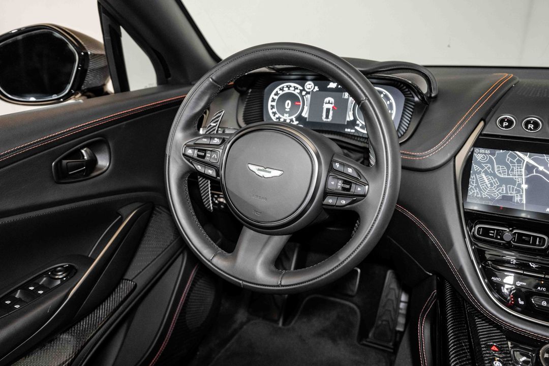 2023 Aston Martin DBX