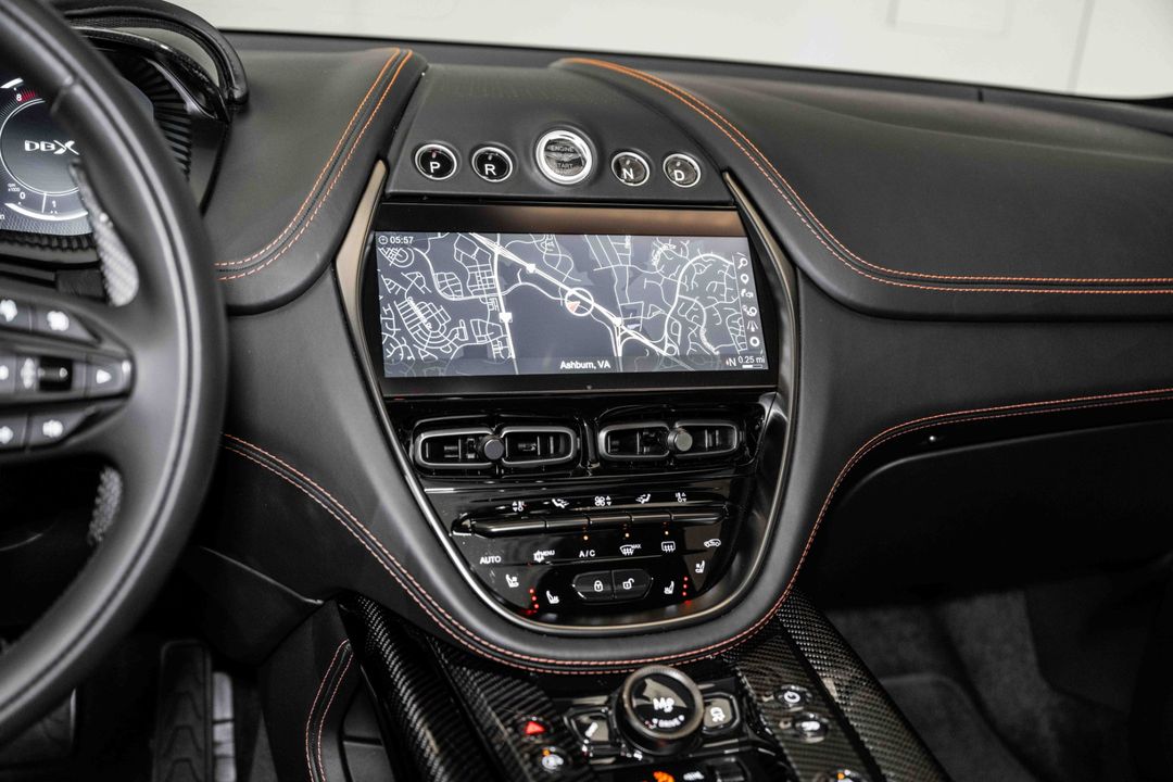 2023 Aston Martin DBX