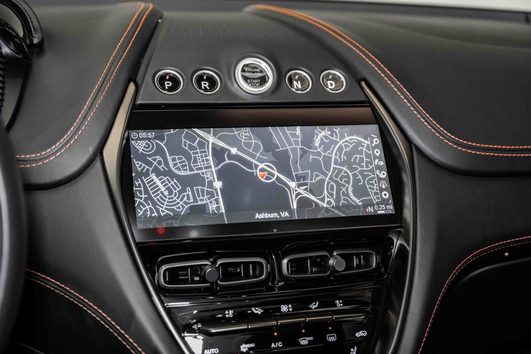 2023 Aston Martin DBX