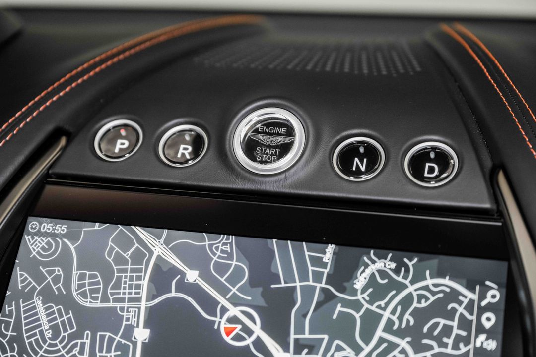 2023 Aston Martin DBX