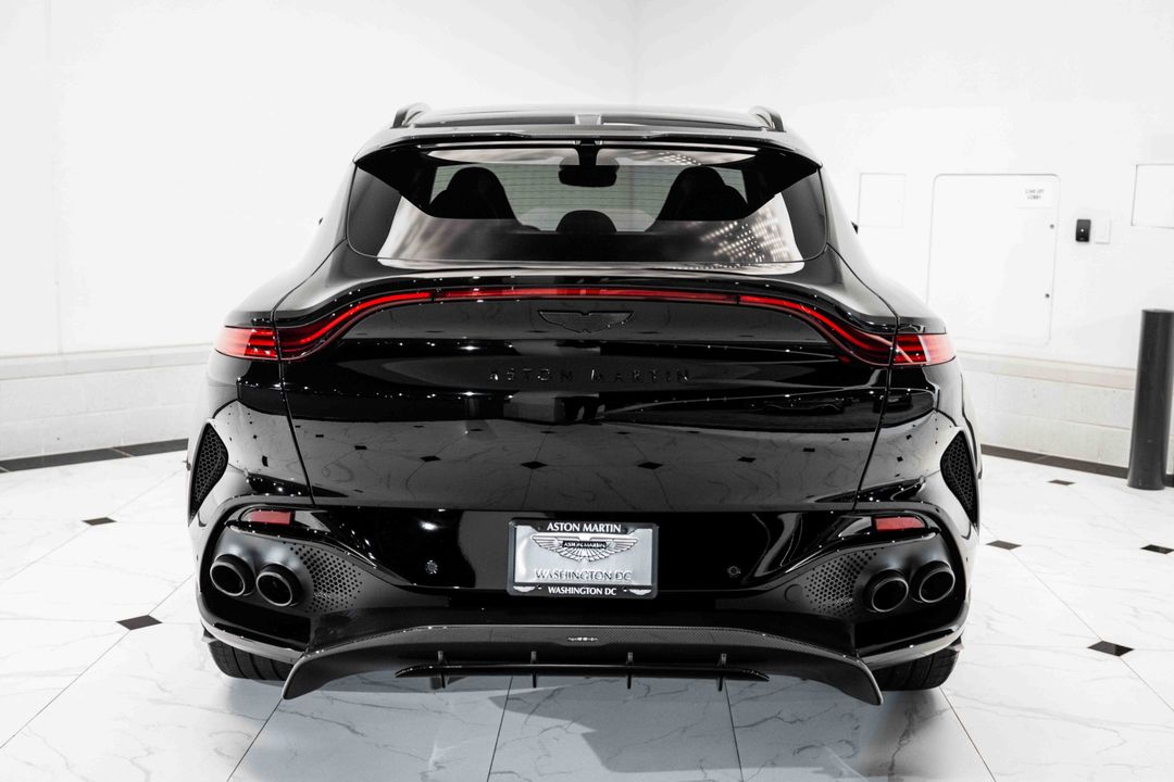 2023 Aston Martin DBX