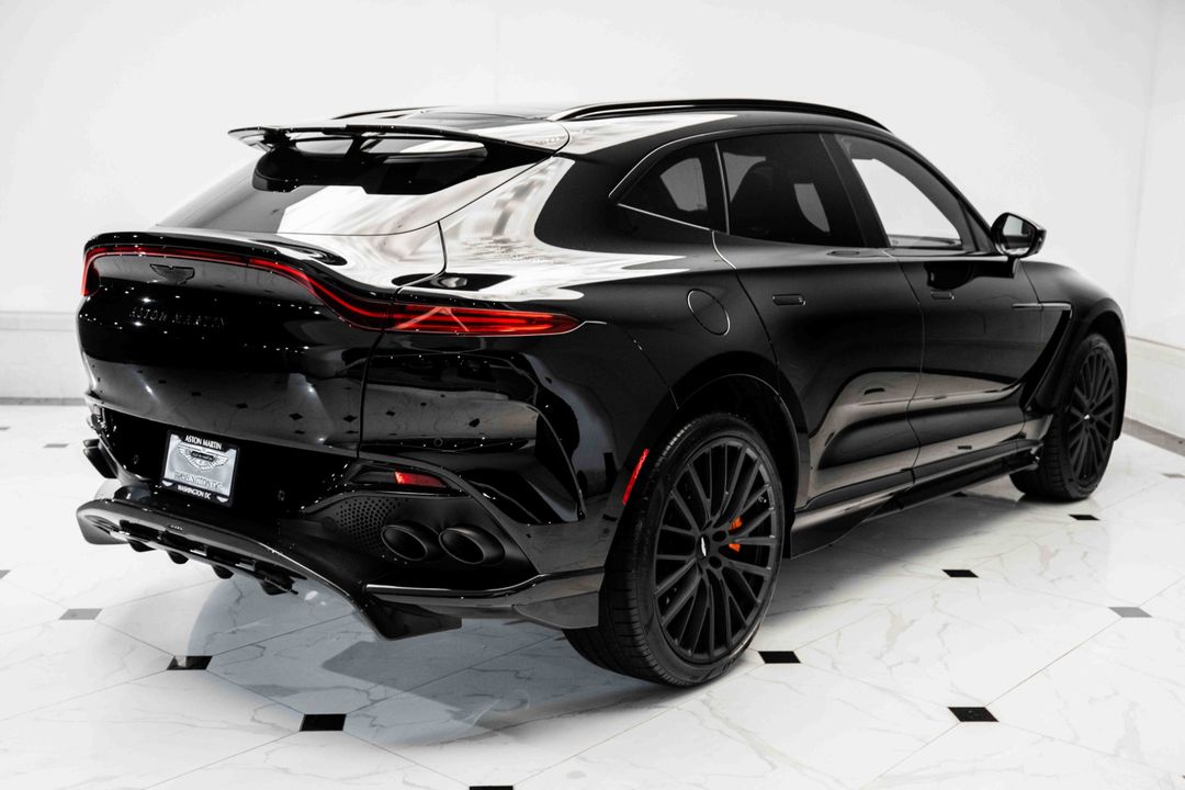 2023 Aston Martin DBX