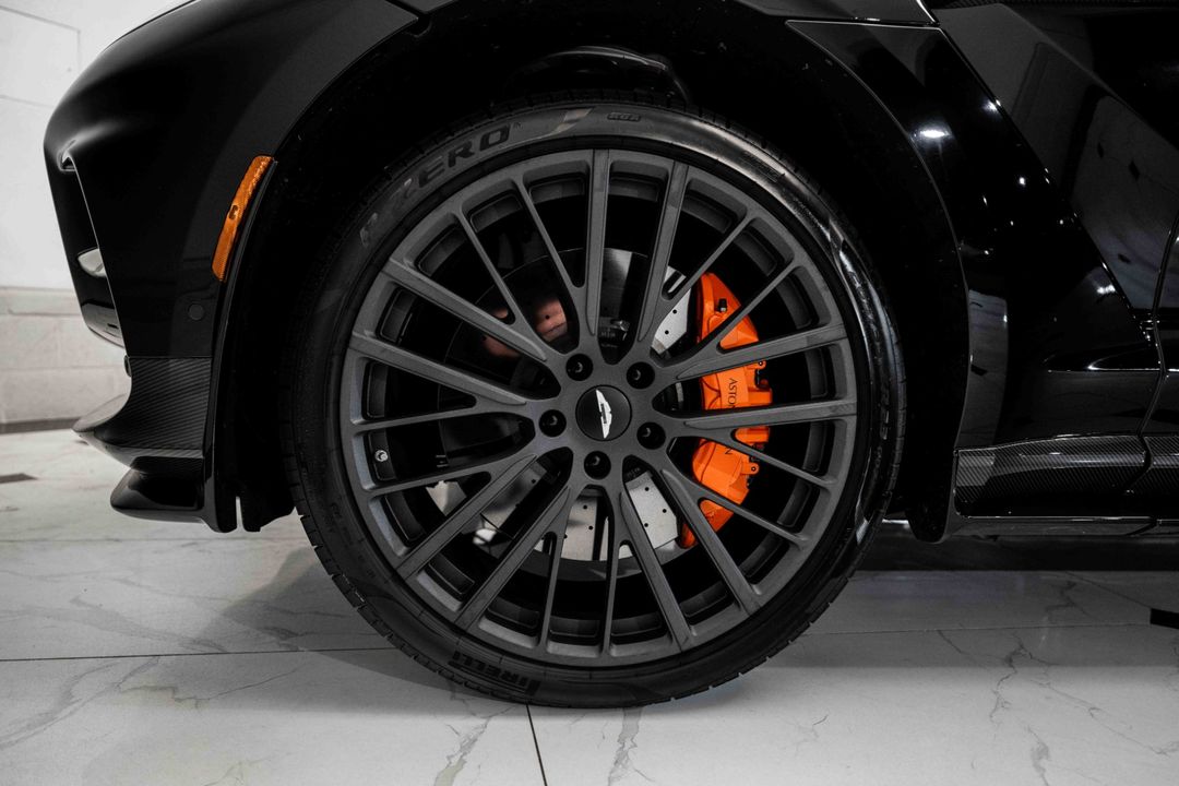 2023 Aston Martin DBX