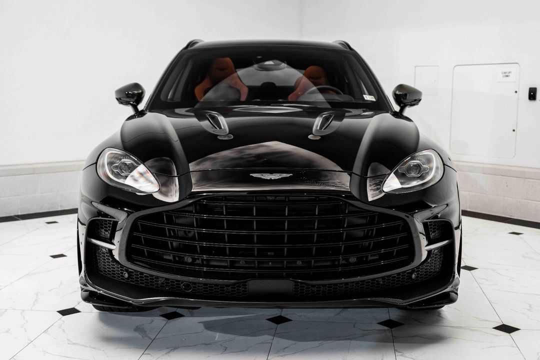 2023 Aston Martin DBX