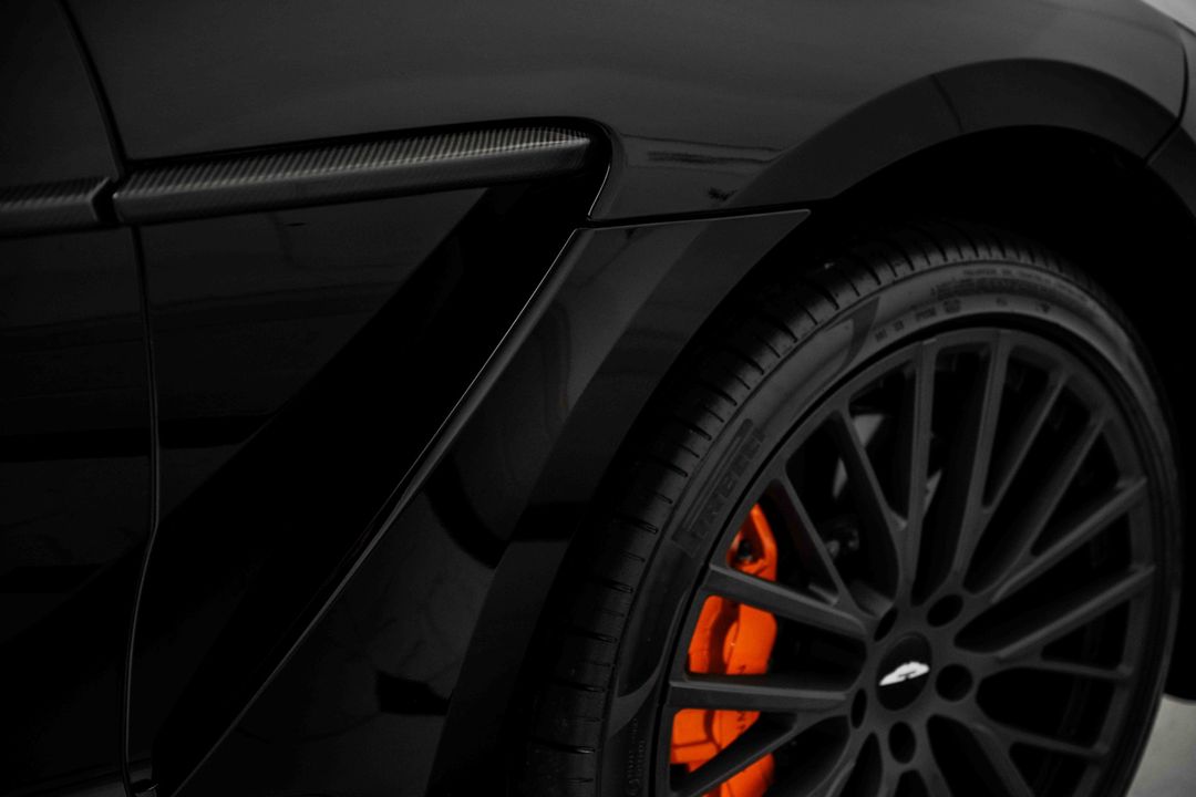 2023 Aston Martin DBX