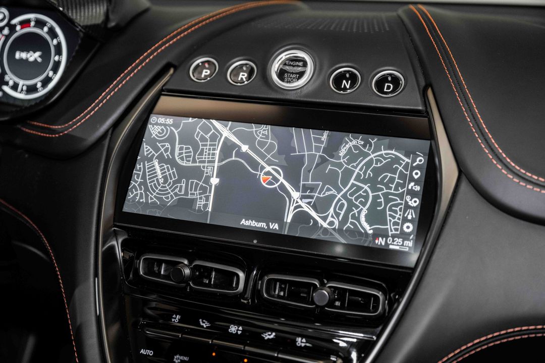2023 Aston Martin DBX